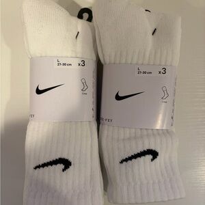 Nike Dri-Fit White Crew Socks - 2 Packs